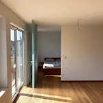 Jolie Studio Avec Vue Sur L\'Atomium