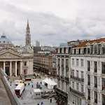 New Stylish Grand Place City Center Duplex