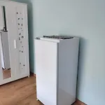 Accommodatie bij particulieren Confortable Avec Un Lit Double A Schaerbeek Cle Bleu Brussel