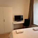 Cosy 2 Bedroom Apartment In City Center