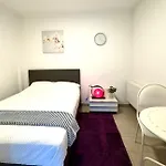 Calme Avec Jardin & Terrasse Metro Direct Centre De Apartment Brussels