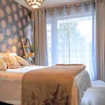Appartement Oasis Of Charm In Brussels! Brussel