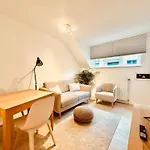 The Comfy For Two - Brussels