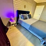 Hearth Of Brussels Gateway