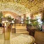 Hotel Le Chatelain 5*