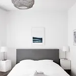 Flats Aparthotel