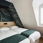 Georges Henri Aparthotel