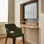 Georges Henri Aparthotel *