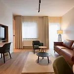 Georges Henri Aparthotel