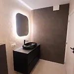 Modern Laeken Apartment *