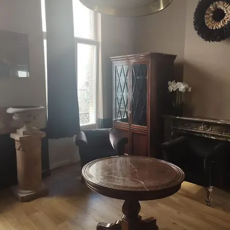 Apartment B96 *