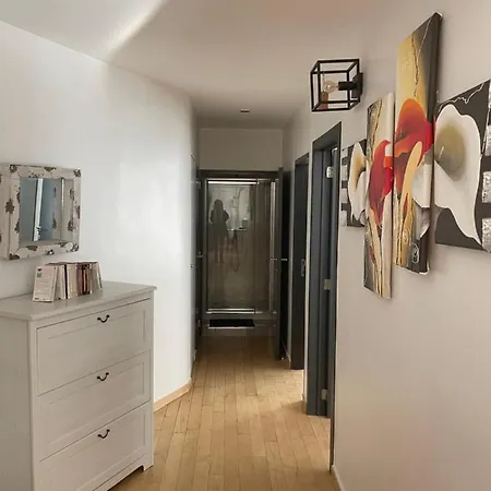 2 Au Coeur De Uccle Brussels
