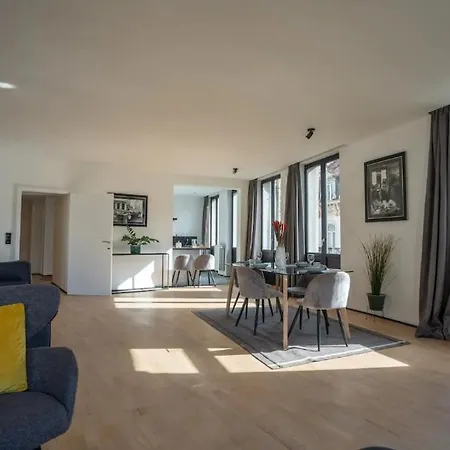 Beautiful 2-bedroom In The Center Of * Brussels