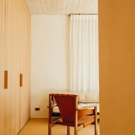 Luxury Studio Located In « le Chatelain » Brussels