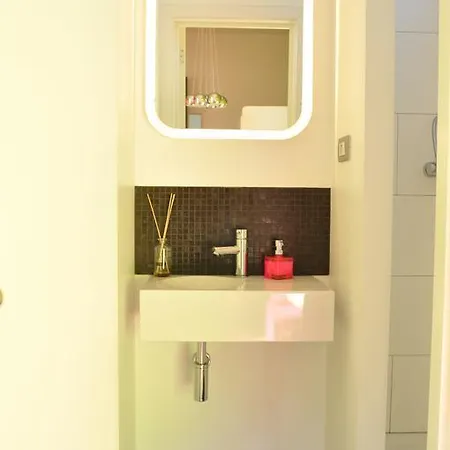 City Center Apartment