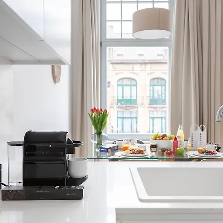 Churchill Apartment