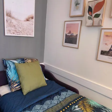 Cosy Louise Apartment *
