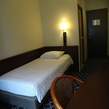 Safestay Grand Place Hotel