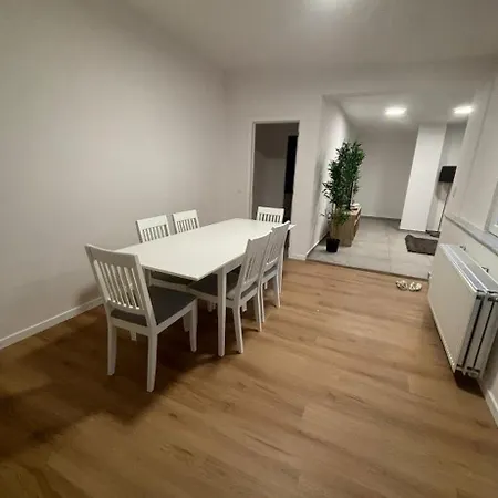 Luxury 3-bedroom With Beautiful Garden Space Apartment Brussels