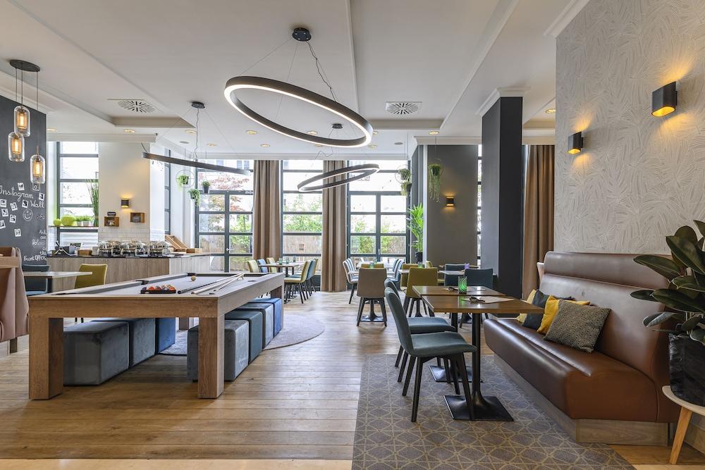 Khách sạn Schuman By Ihg