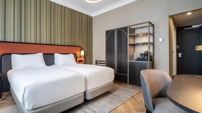 Doubletree By Hilton Brussels Khách sạn 4*