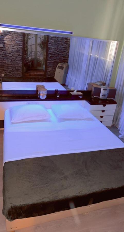Le A Bed & Breakfast