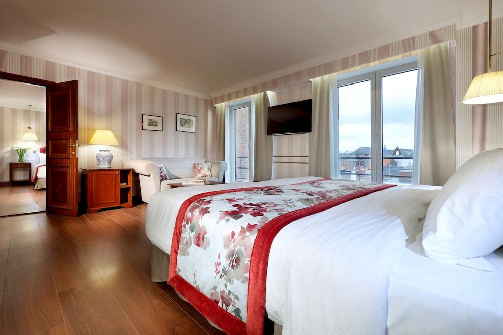 Eurostars Montgomery Khách sạn 5*