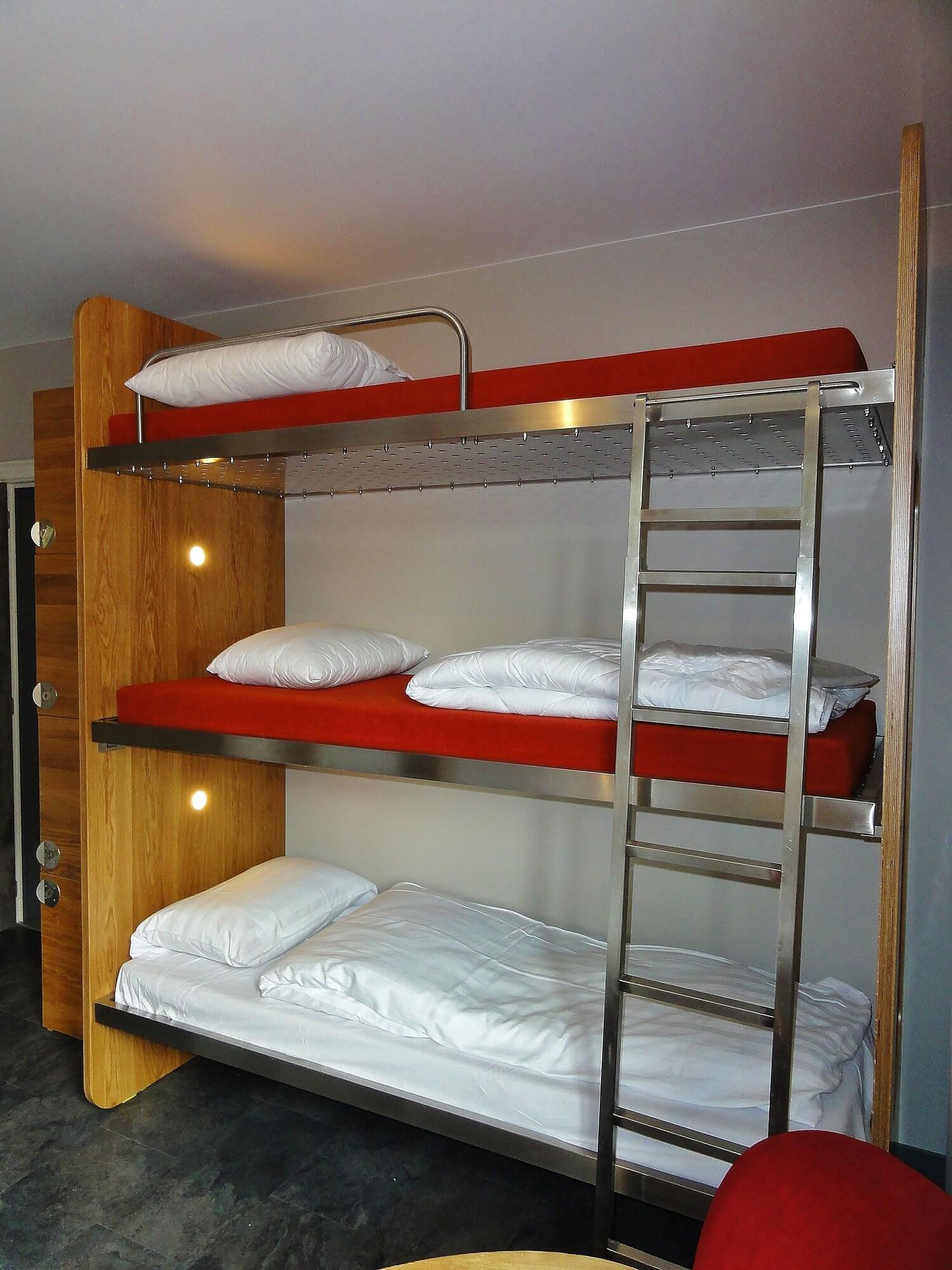 Train Hostel Schaerbeek