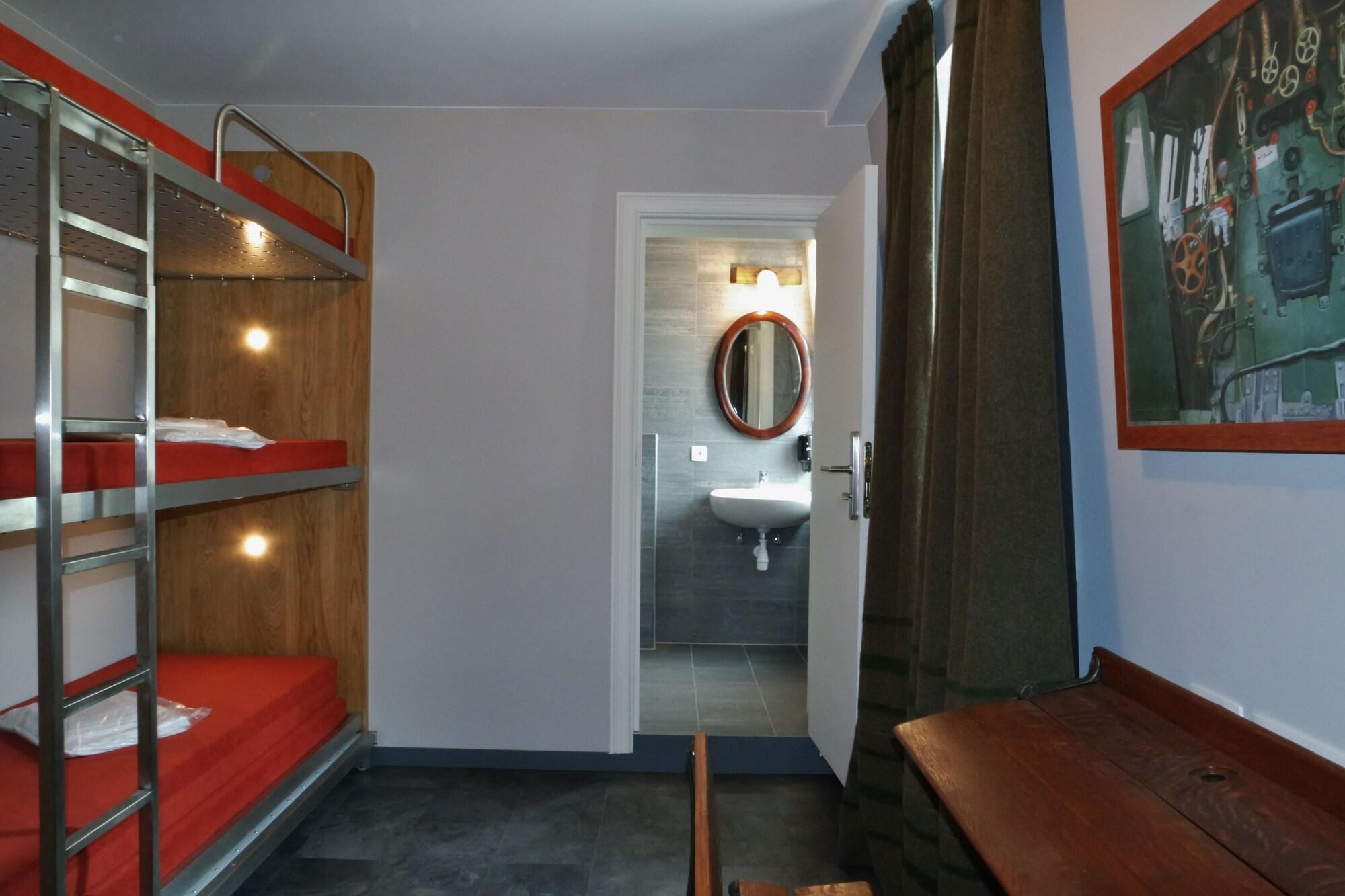 Hostel Train