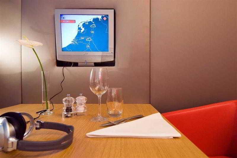 Khách sạn Novotel Off Grand Place 4*