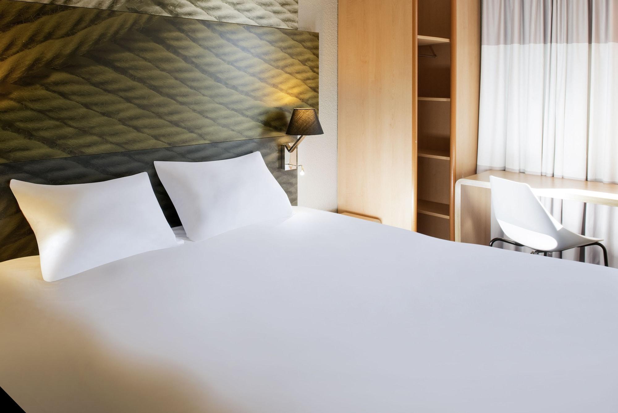 Ibis Centre Khách sạn
