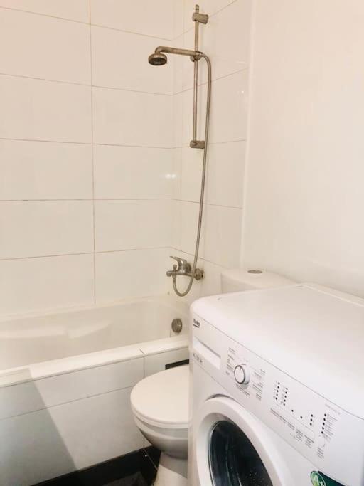 Apartment Ixelles: Superbe Appartement, Idealement Situe *