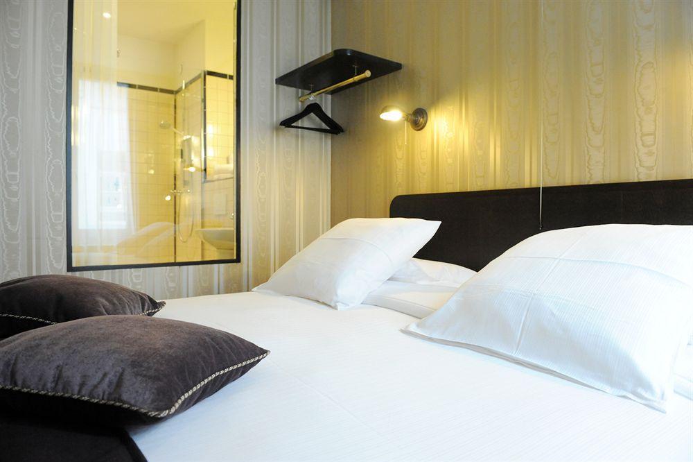 Latroupe Le Berger Hotel
