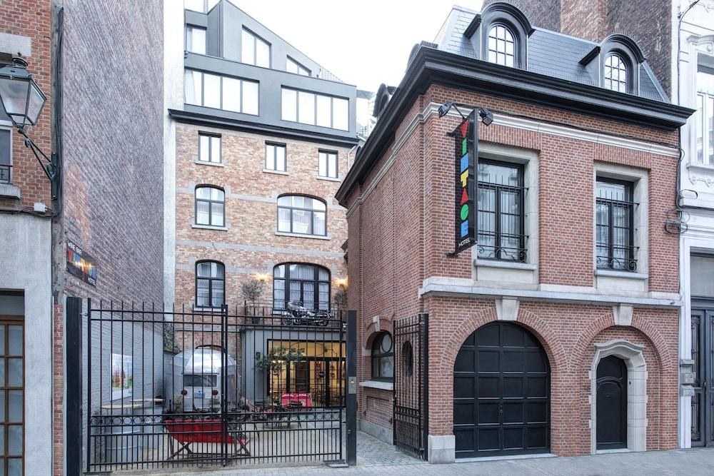Vintage Brussels Hotel 3*