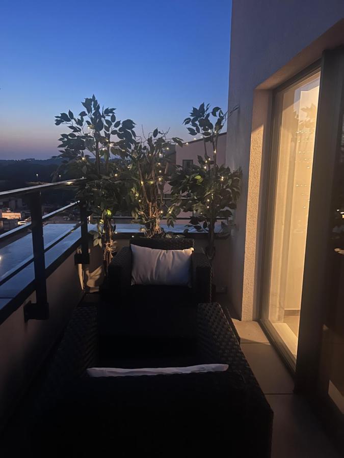 Non Smoking Penthouse Ll Erasme Brussels