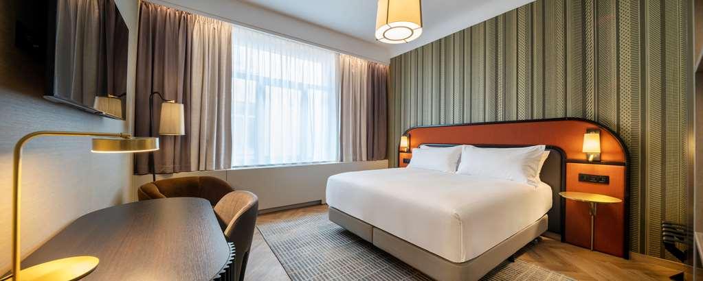 Khách sạn Doubletree By Hilton Brussels