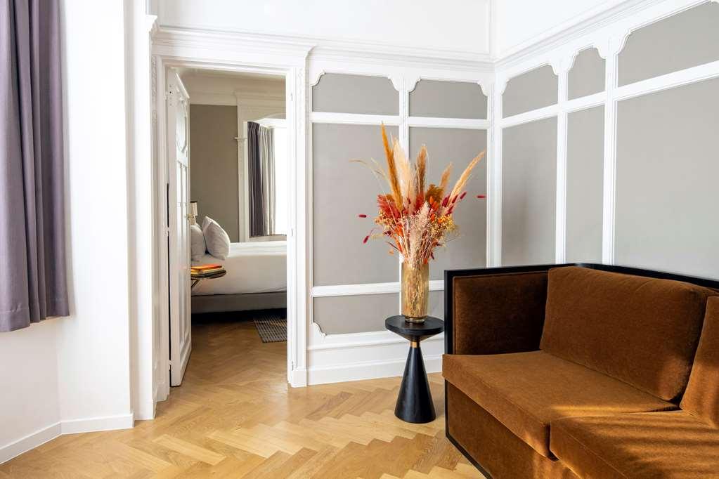 Khách sạn Doubletree By Hilton Brussels