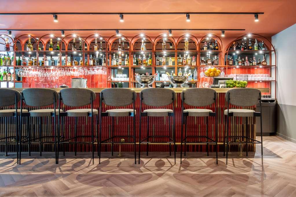 Khách sạn Doubletree By Hilton Brussels 4*
