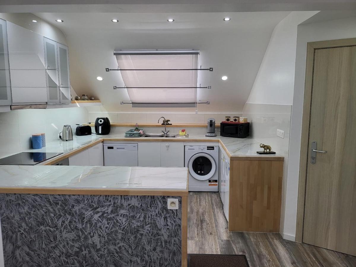 Căn hộ Duplex Elegant Situe A 1min De La Gare Du Nord Brussels