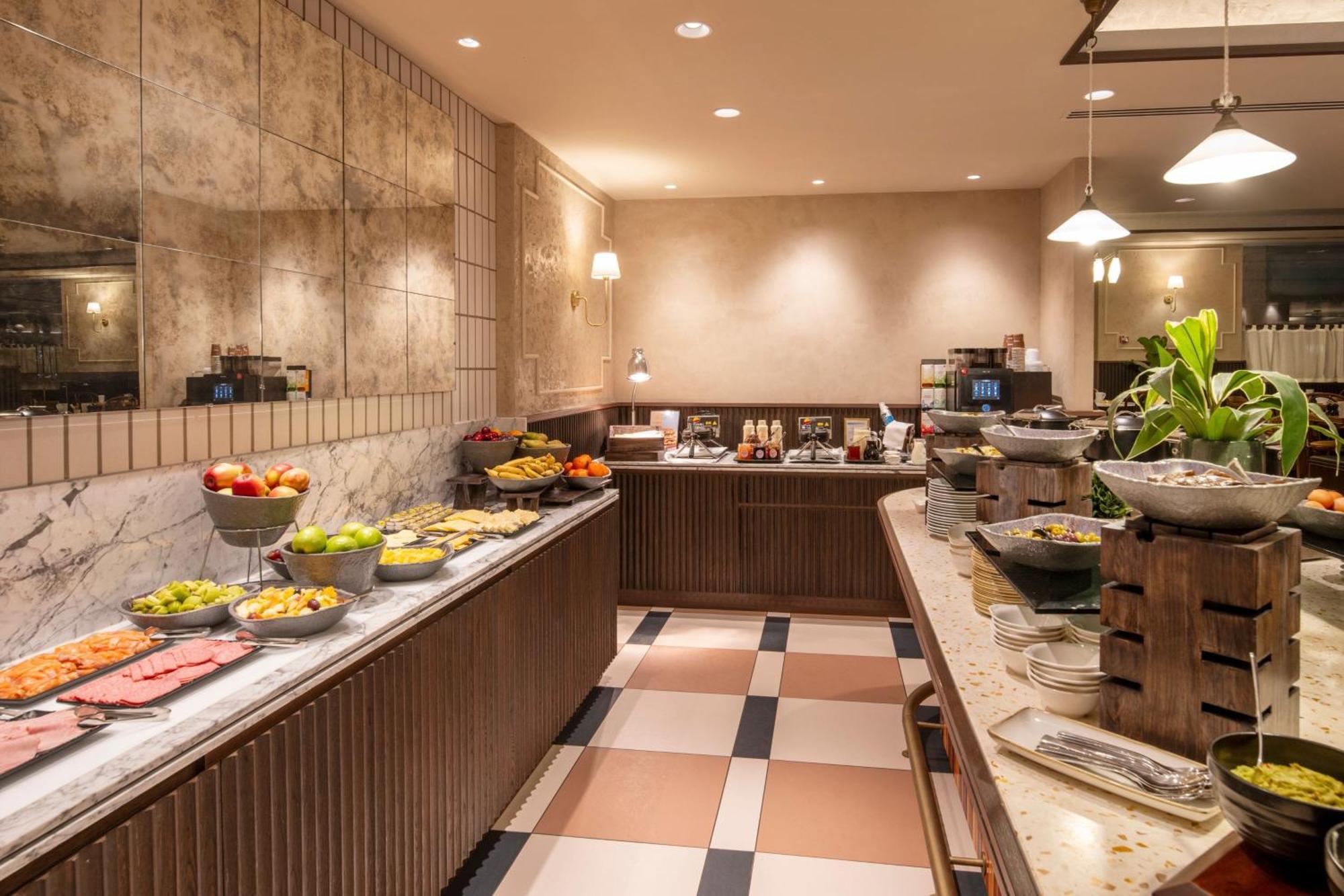 Marriott Grand Place Hotel 4*