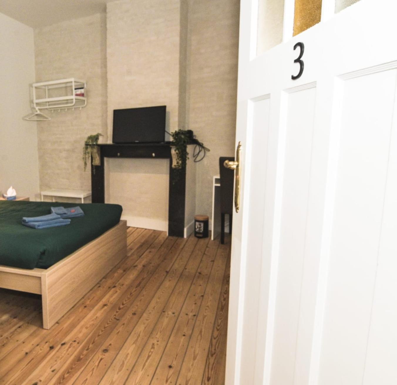 Guest house Cozy And Confortable Near Station 3*