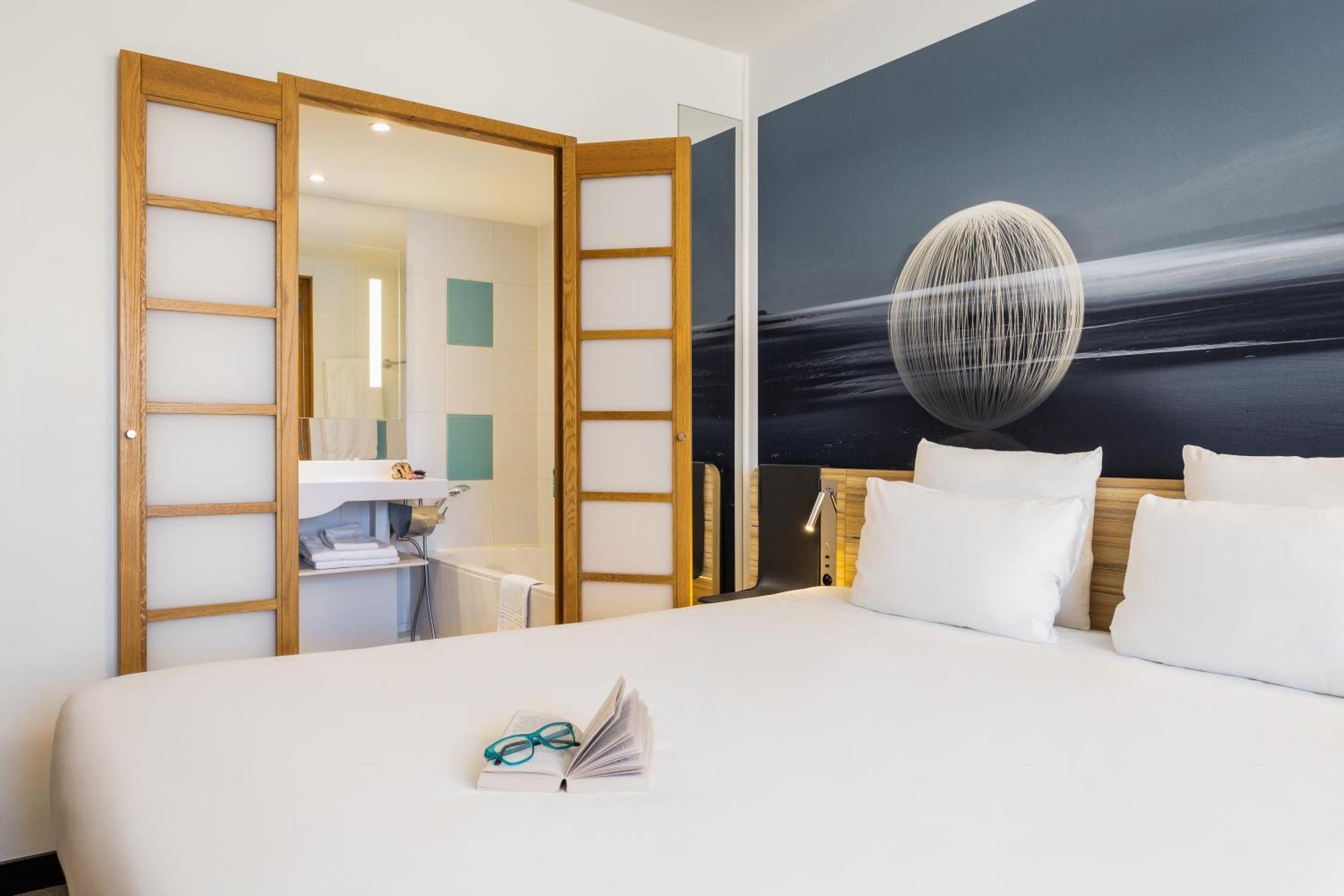 Novotel Off Grand Place Khách sạn