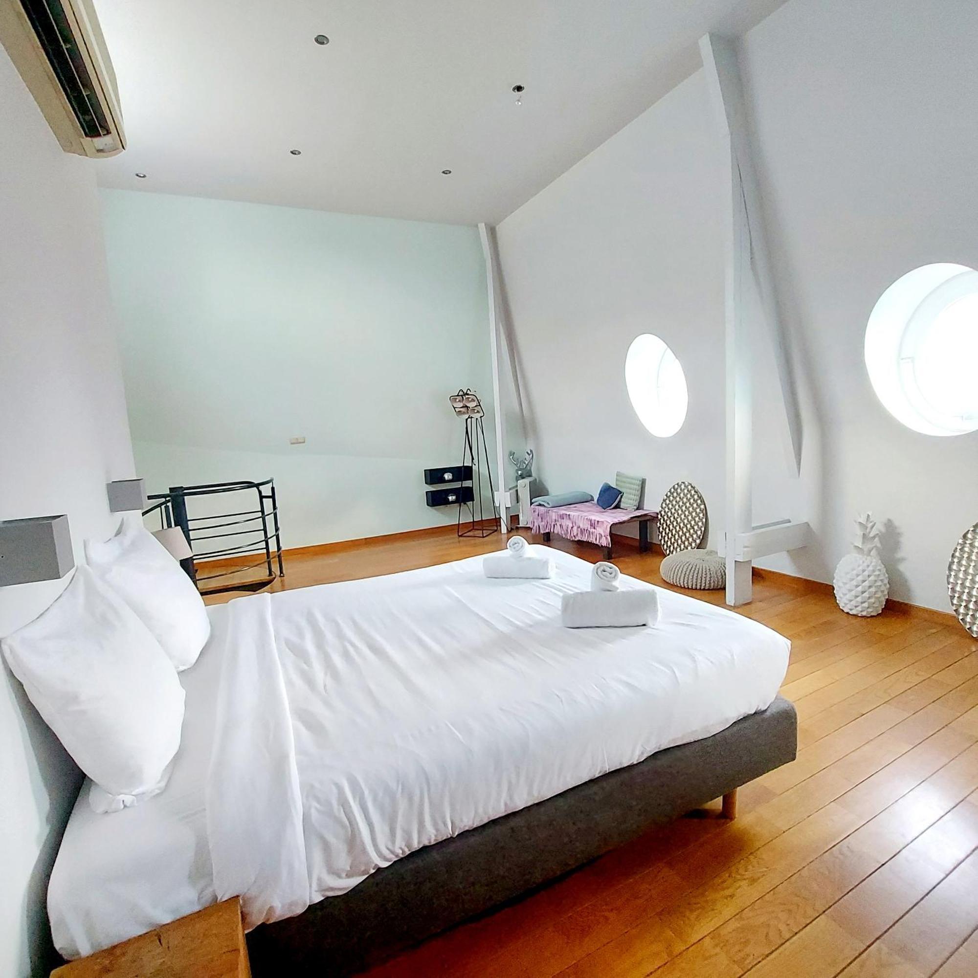 New Stylish Grand Place City Center Duplex * Bruxelas