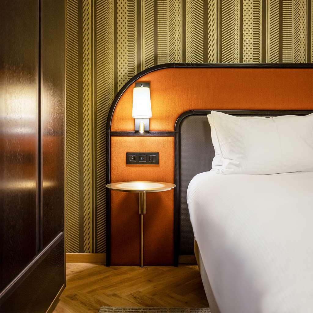 Doubletree By Hilton Brussels Khách sạn 4*