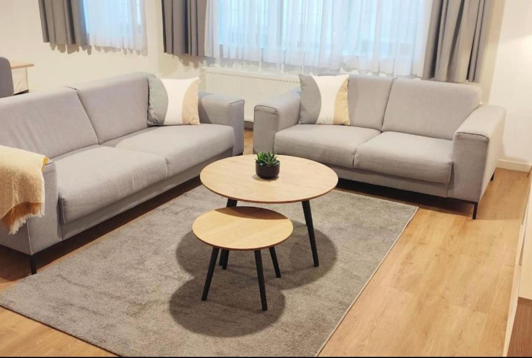 Cosy 2 Bedroom In Center Apartment