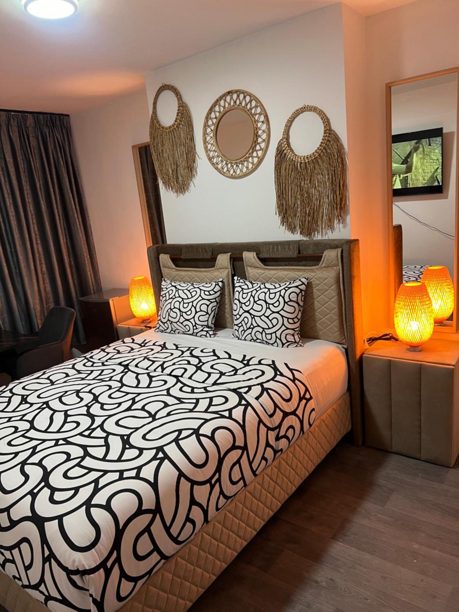 Privatunterkunft Cozy Havens In The Heart Of *