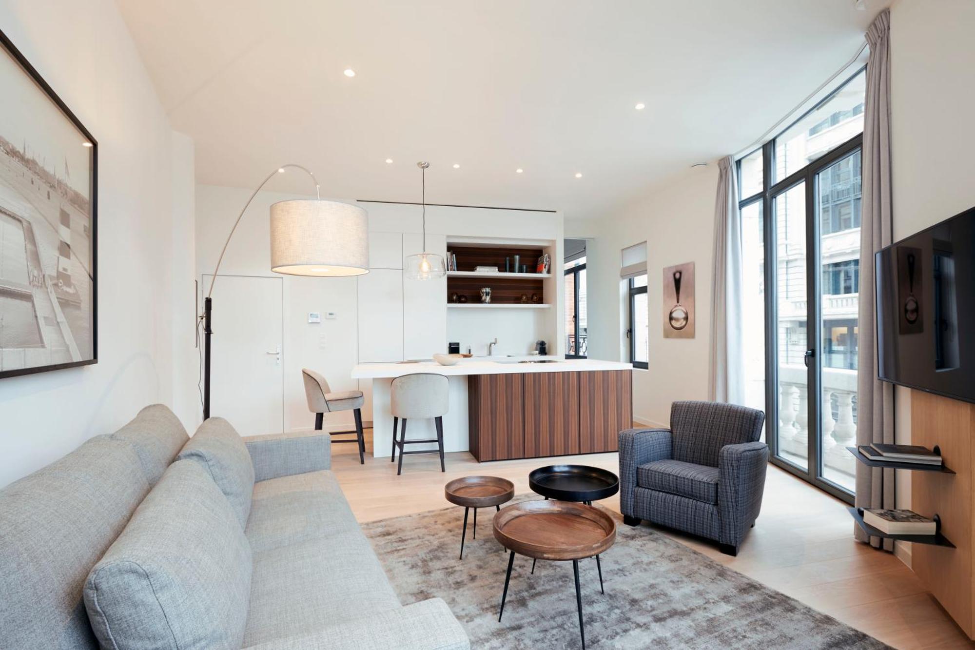 Modern 1br - 90 Sqm Apartment *