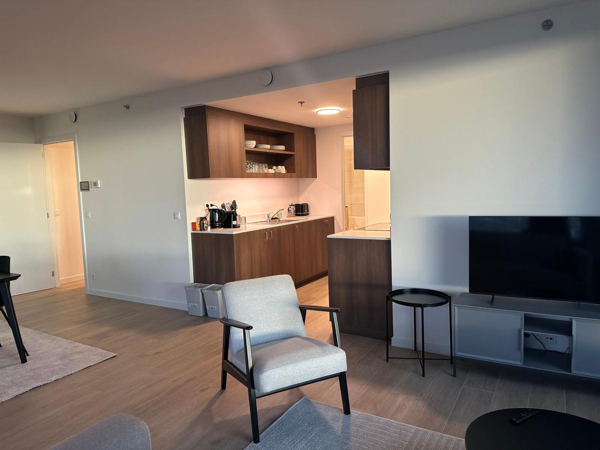 Beautiful With Panoramic View Of Center With Roof Terrace