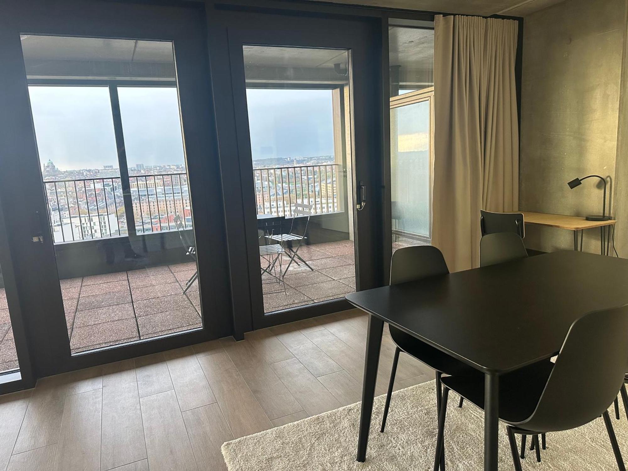 Beautiful With Panoramic View Of Center With Roof Terrace *