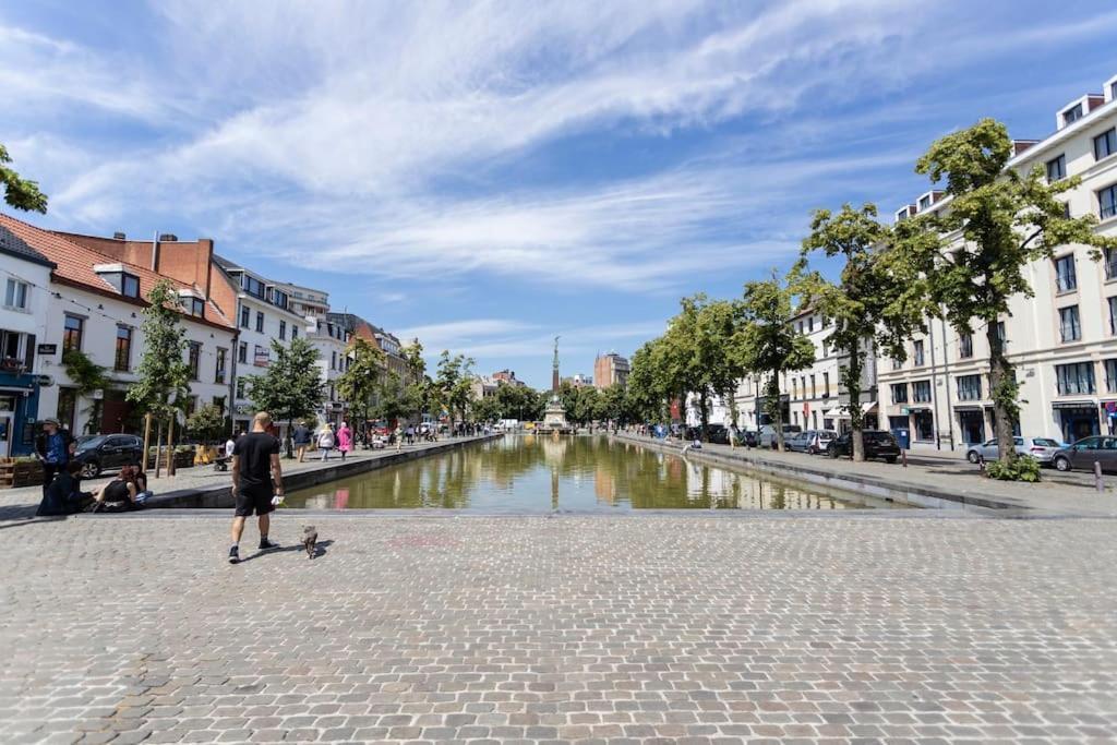 Lovely In The Heart Of * Brussels